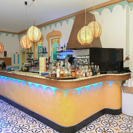 Arabesque 3* Varigotti