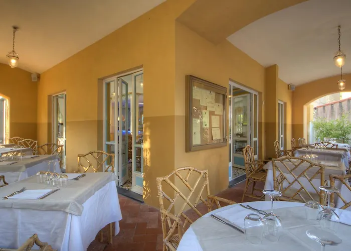Arabesque Hotel 3*