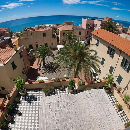 Arabesque Hotel 3*