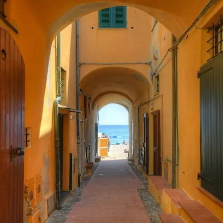 Arabesque 3* Varigotti