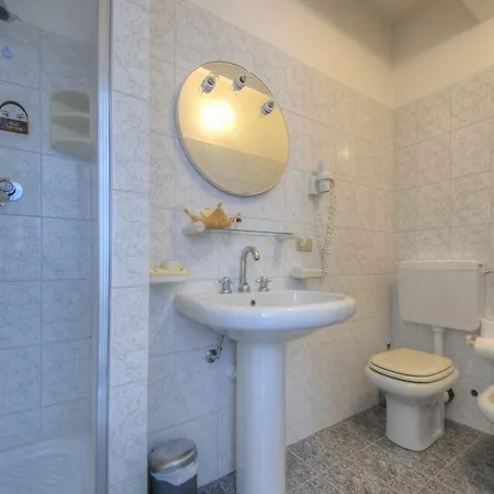 Arabesque 3* Varigotti